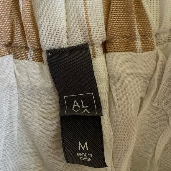 Alya white and tan striped high waisted tie front shorts size medium paperbag - Picture 2 of 7